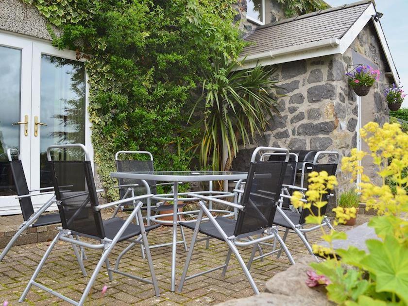 Villa Carreg Y Garth Isaf - Hot Tub Nr Zip World à Bangor  Extérieur photo